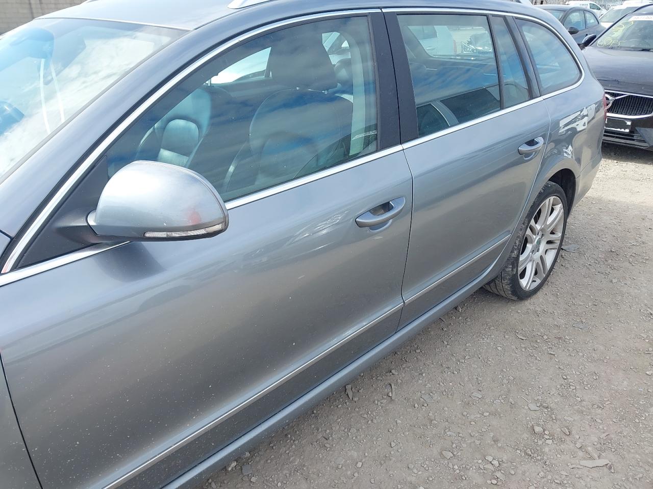 Skoda Superb II Combi (3T5) Facelift [Fabr 2009-2015]