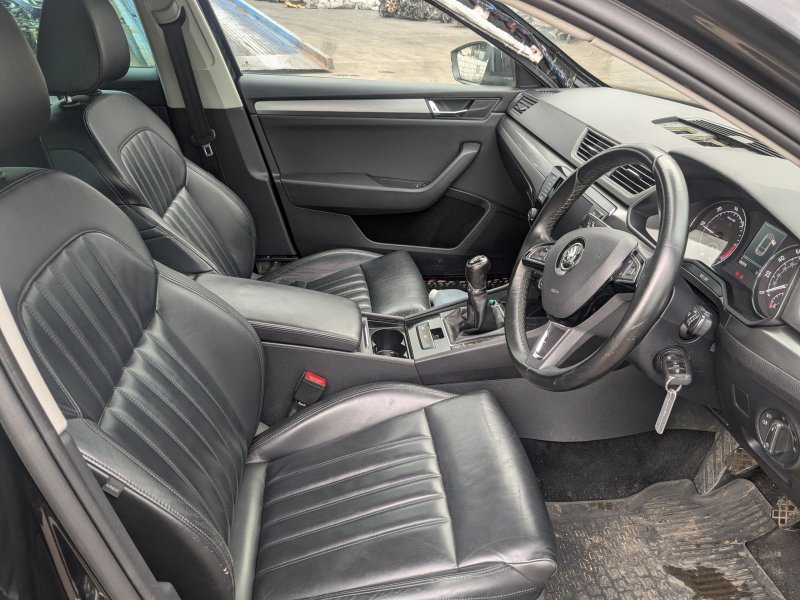 Skoda Superb III Combi (3V5) [Fabr 2015-2024]