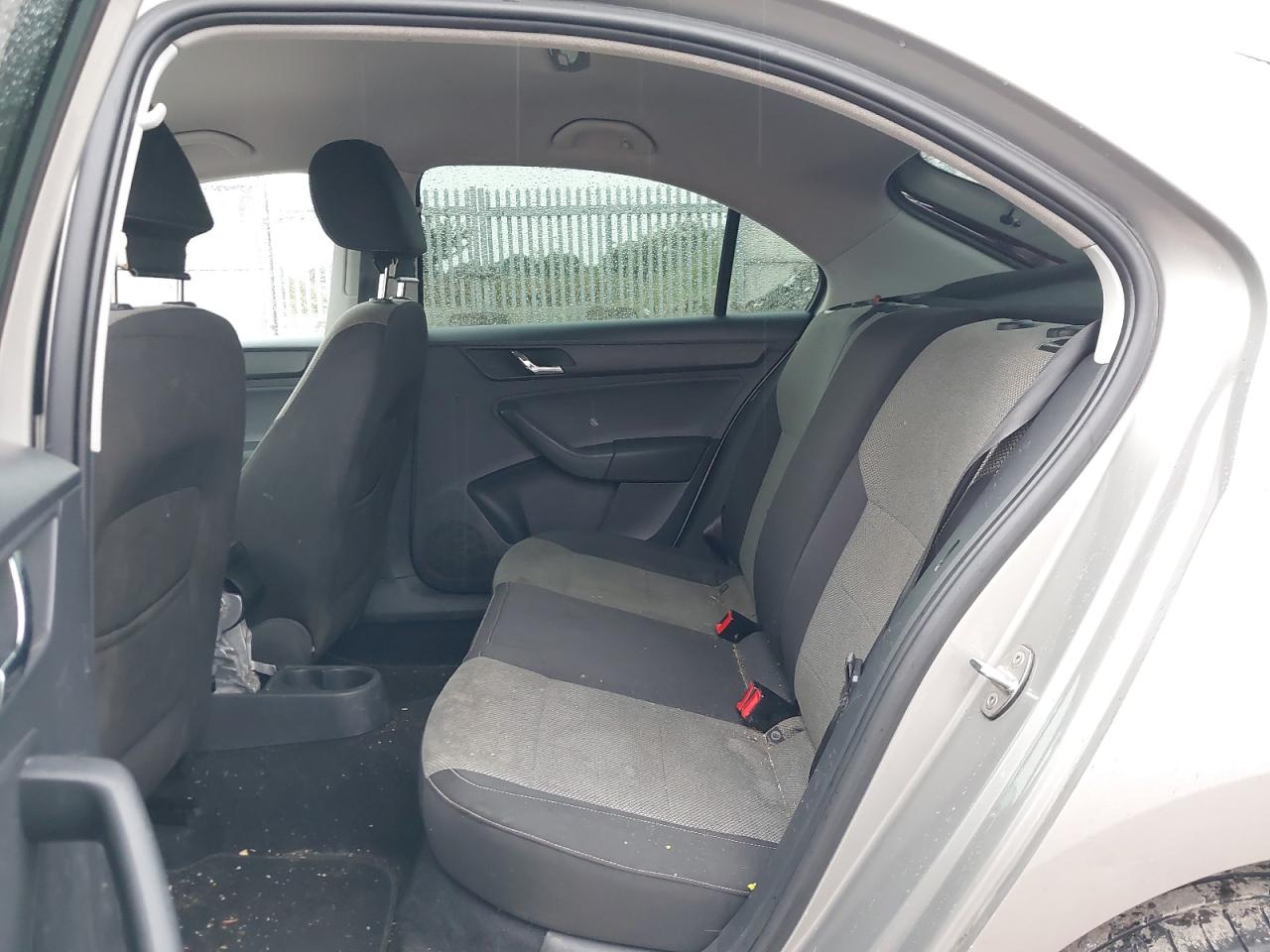 Skoda Rapid (NH3) [Fabr 2012-2019]