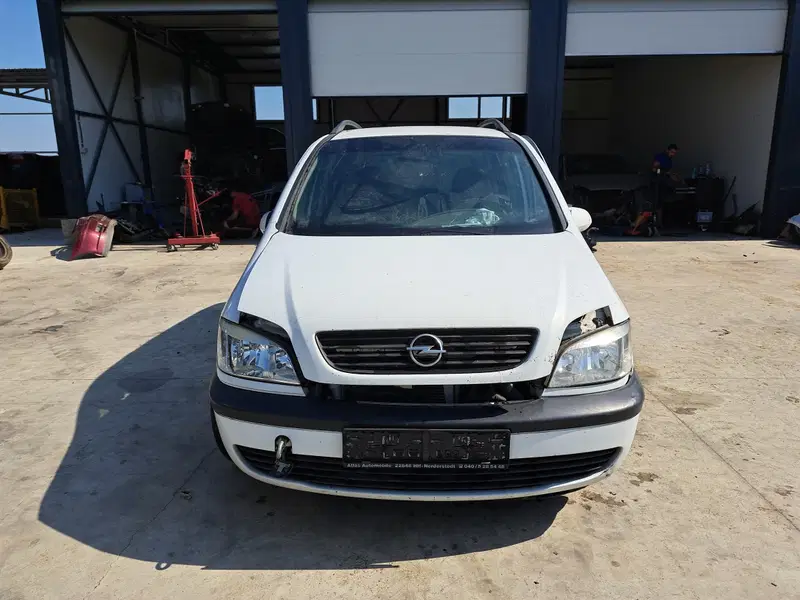 Opel Zafira A (F75) · 2001