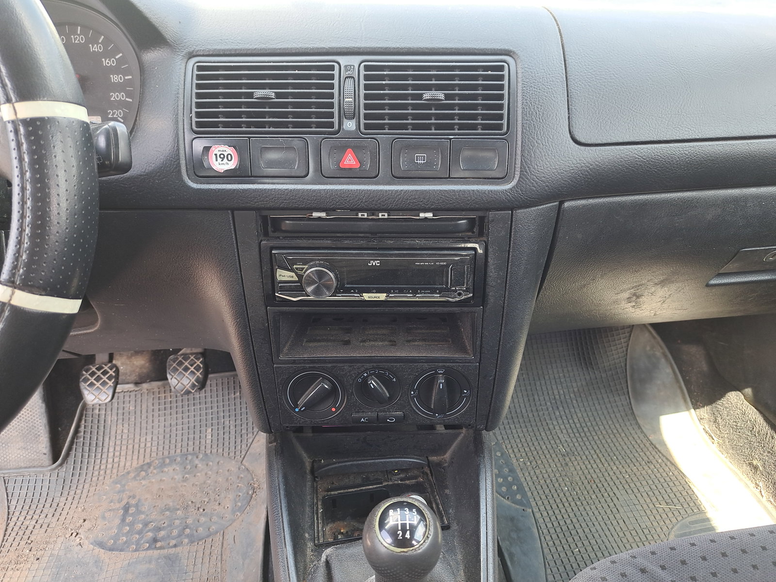 Volkswagen Golf 4 (1J1) [Fabr 1997-2004]