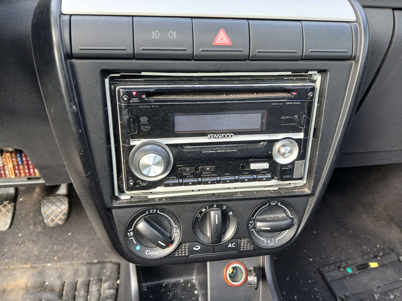 Volkswagen Fox (5Z1, 5Z3) [Fabr 2003-2011]