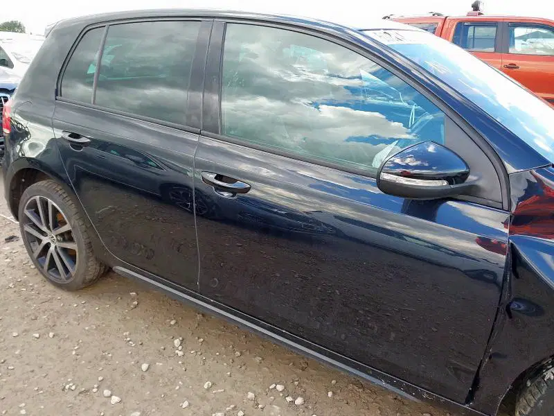 Volkswagen Golf 6 (5K1) [Fabr 2009-2013]
