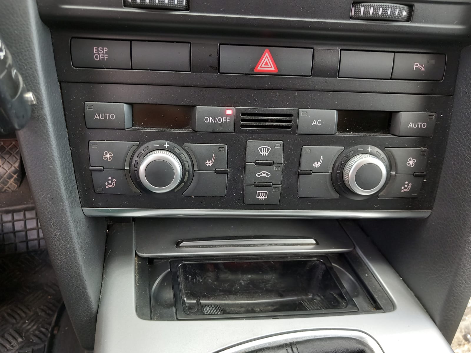 AUDI A6 (4F2, C6) [Fabr 2004-2010]