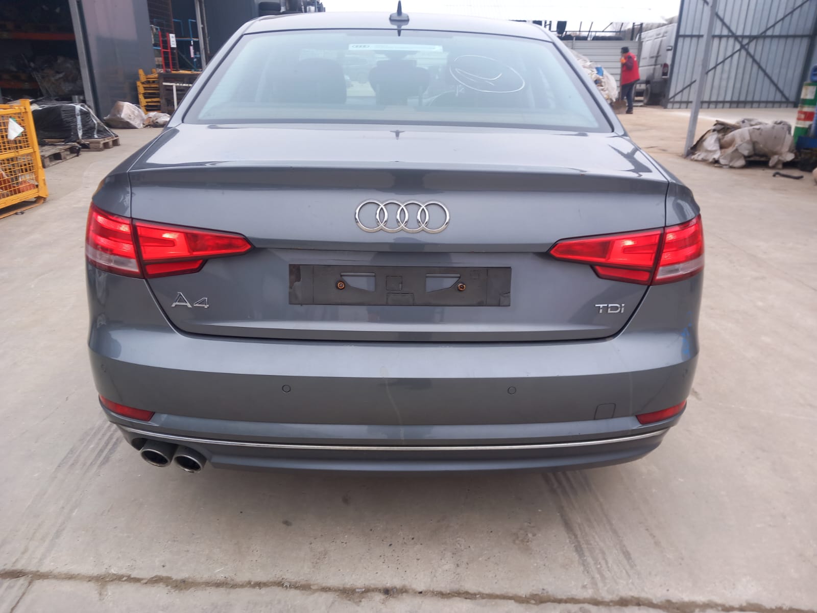 AUDI A4 (8W2, B9) [Fabr 2015-2023]