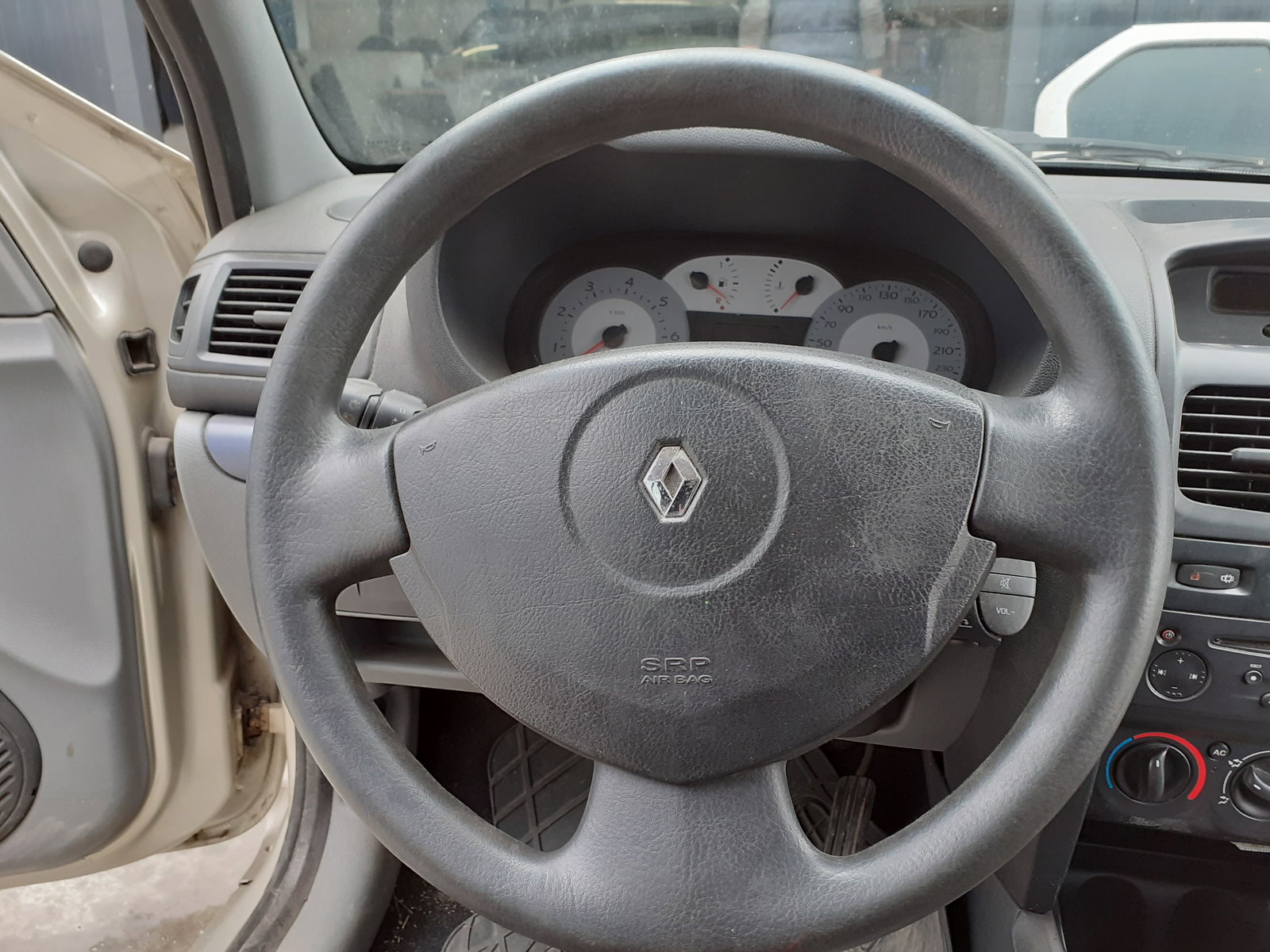 Renault Symbol / Thalia [Fabr 1998-2007]