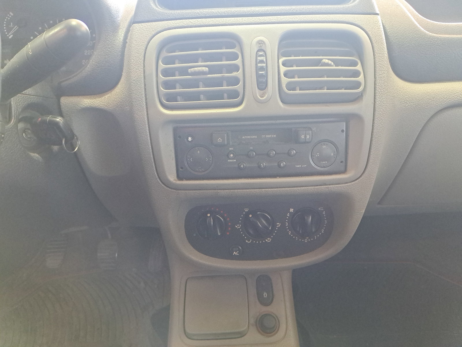 Renault Clio 2 [Fabr 1998-2004] 