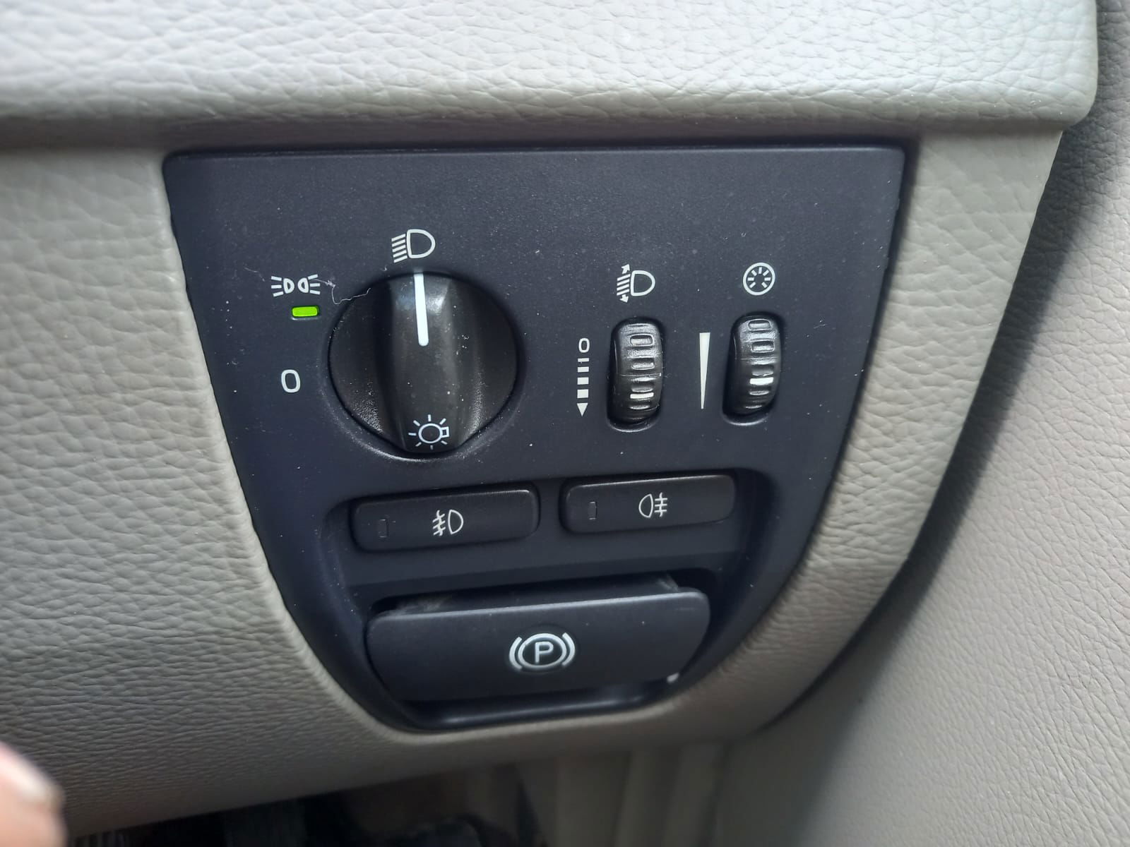 Volvo XC90 [Fabr 2002-2014]
