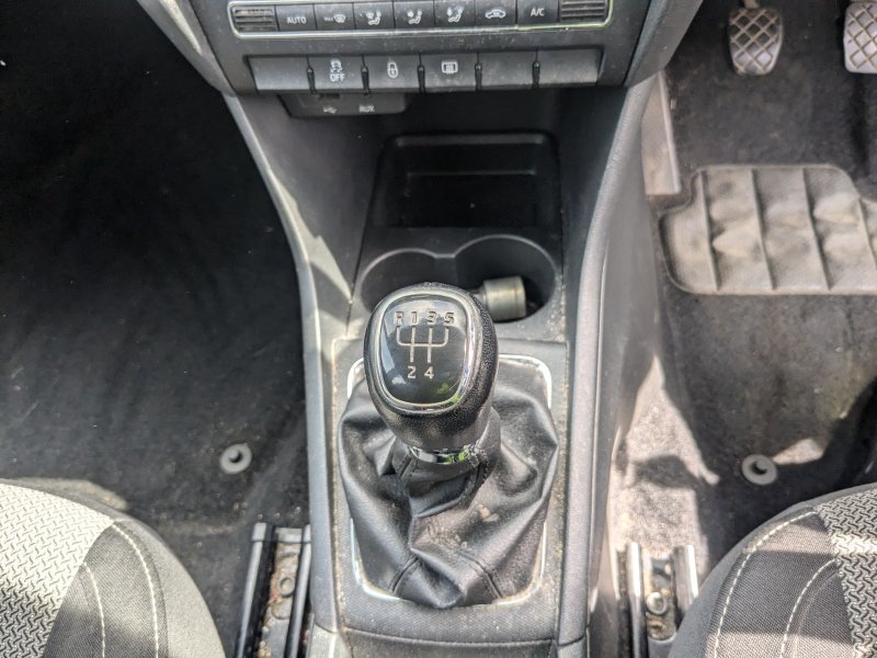 Skoda Rapid (NH3) [Fabr 2012-2019]