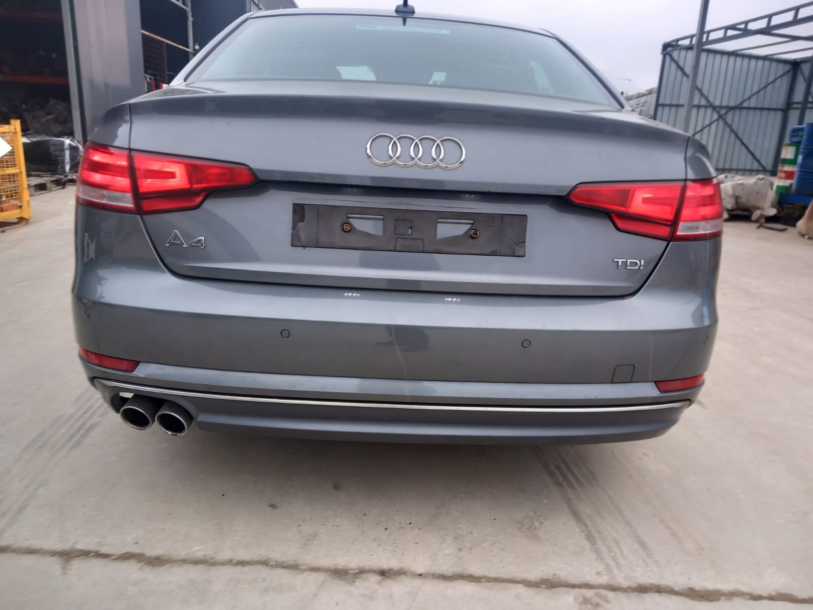 AUDI A4 (8W2, B9) [Fabr 2015-2023]