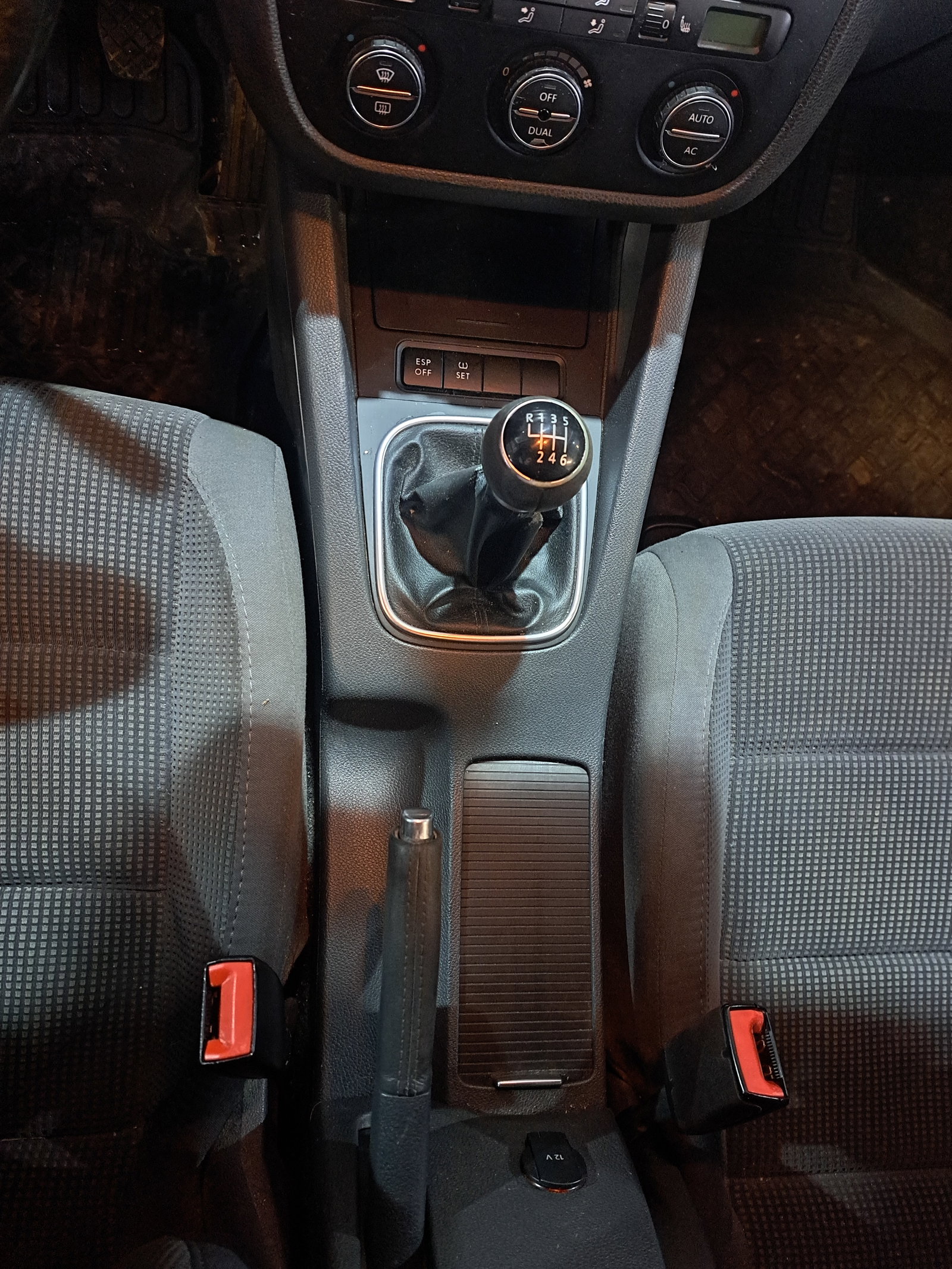 Volkswagen Golf 5 (1K1) [Fabr 2004-2008]