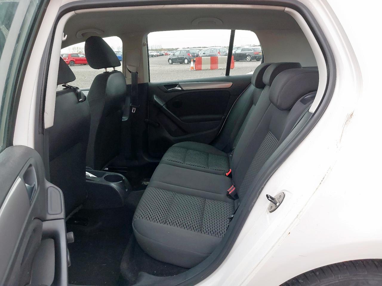 Volkswagen Golf 6 (5K1) [Fabr 2009-2013]