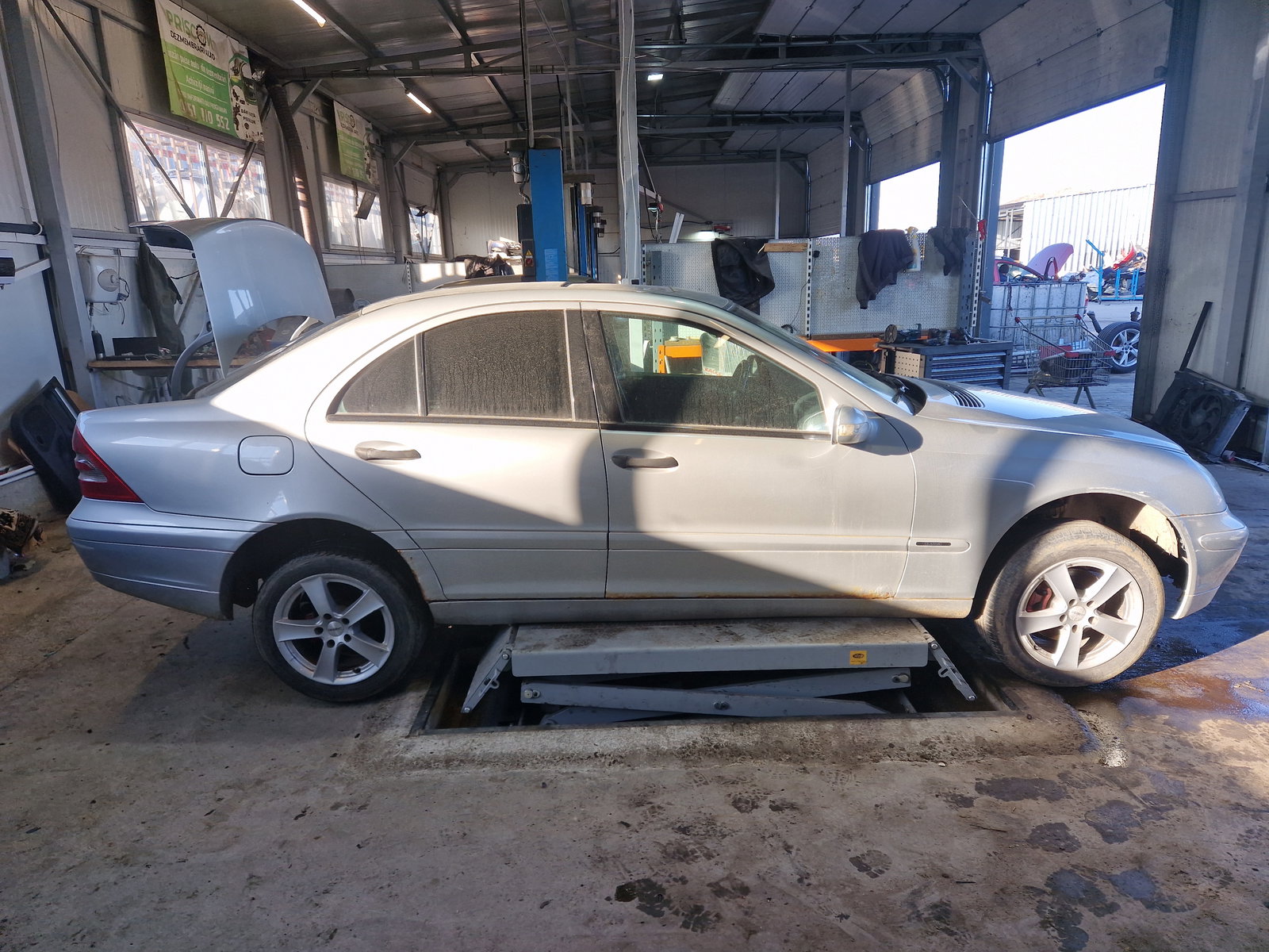 Mercedes Clasa C (W203) [Fabr 2000-2007]