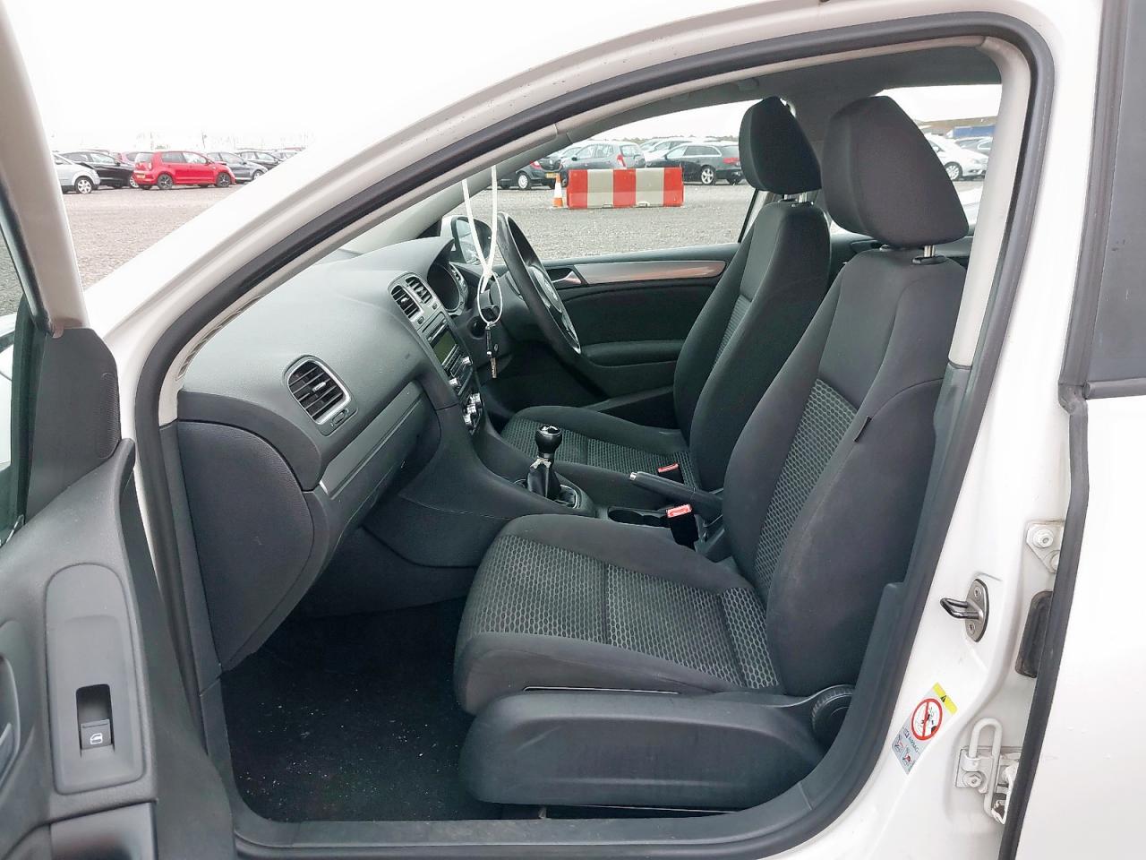 Volkswagen Golf 6 (5K1) [Fabr 2009-2013]