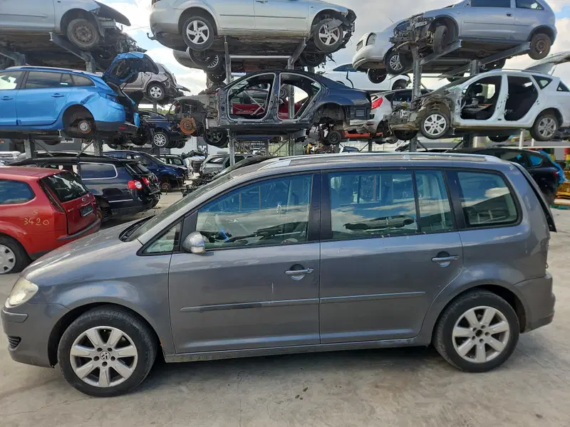 Volkswagen Touran (1T1, 1T2) [Fabr 2003-2010]
