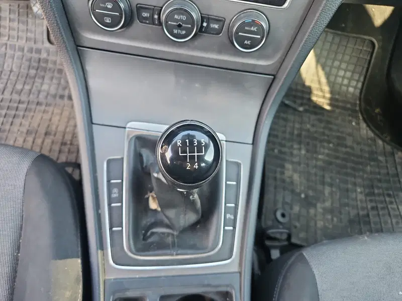 Volkswagen Golf 7 (5G) [Fabr 2014-prezent]