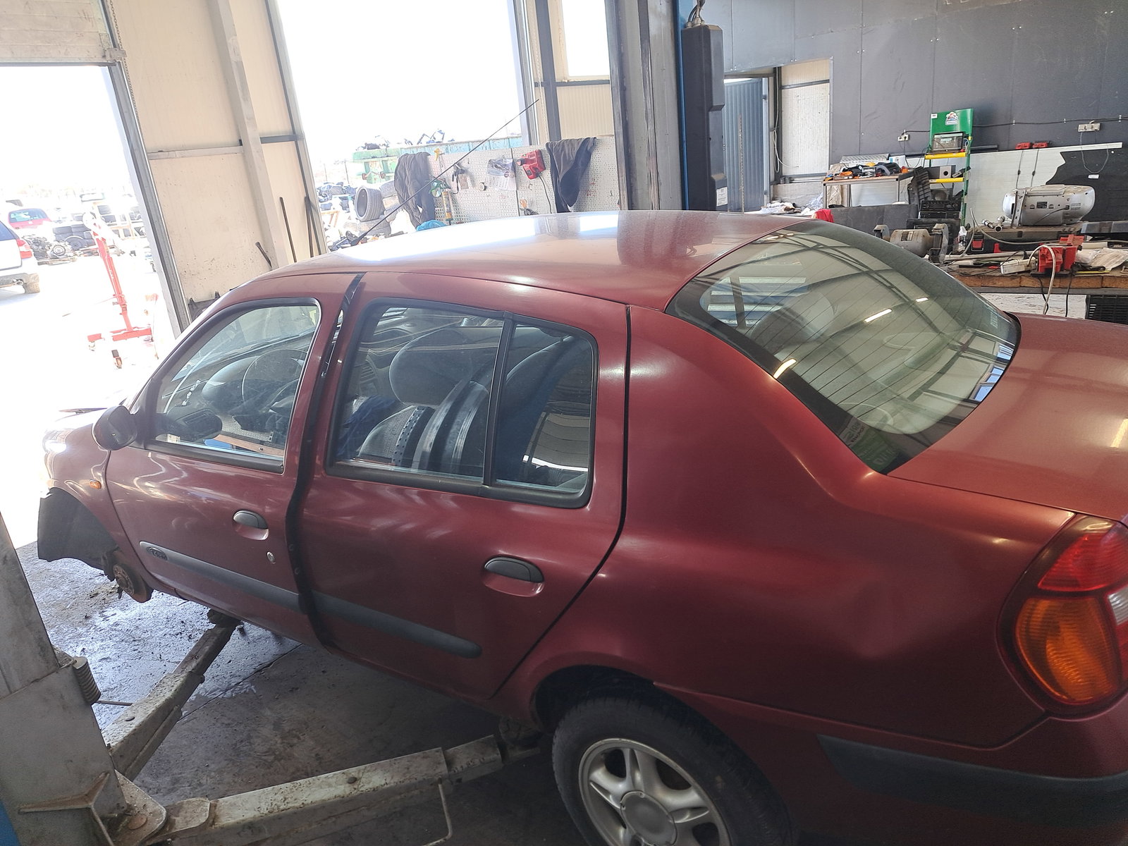 Renault Clio 2 [Fabr 1998-2004] 