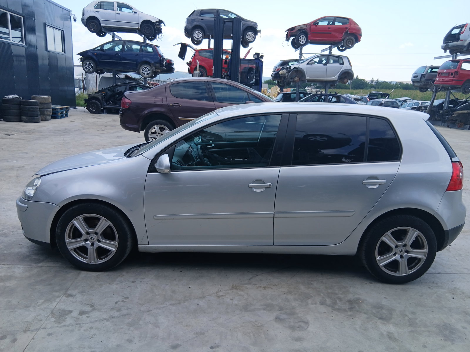 Volkswagen Golf 5 (1K1) [Fabr 2004-2008]