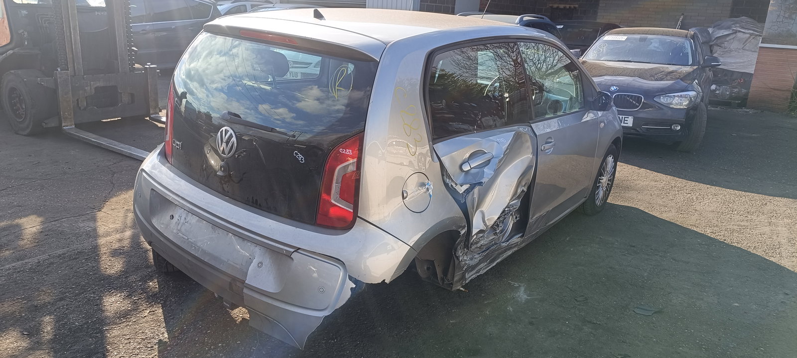 Volkswagen UP [Fabr 2011-2019]