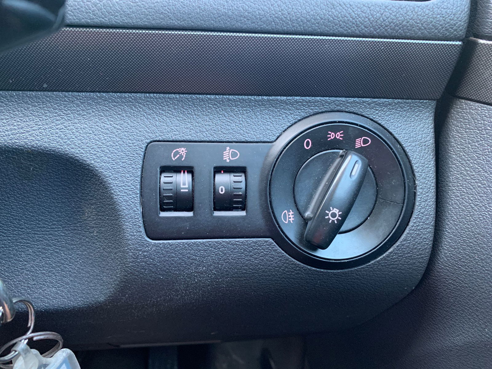 Volkswagen Touran (1T1, 1T2) [Fabr 2003-2010]