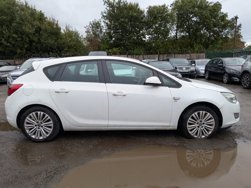 Opel Astra J [Fabr 2009-2015]