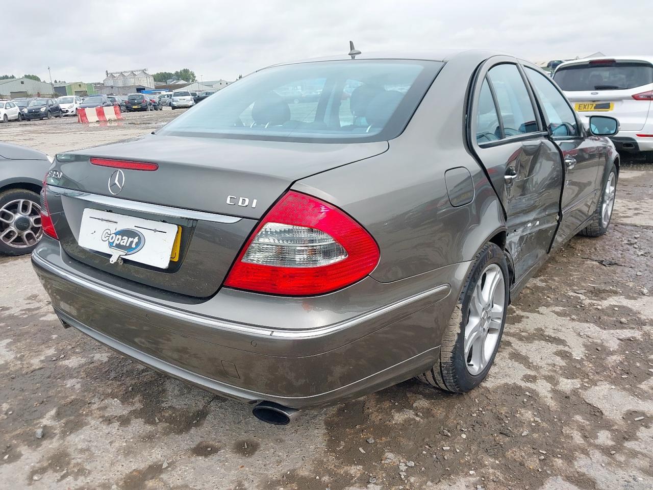 Mercedes Clasa E (W211) [Fabr 2002-2009]