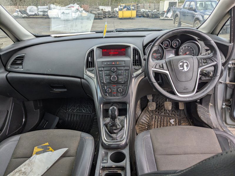 Opel Astra J [Fabr 2009-2015]
