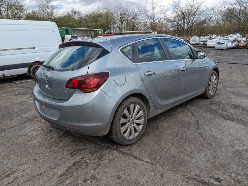 Opel Astra J [Fabr 2009-2015]